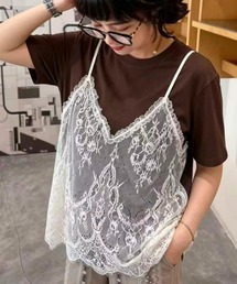 レースキャミを重ねたような旬のレイヤードデザイン！1枚でこなれ感が叶うドッキングTシャツ