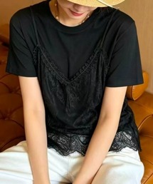 レースキャミを重ねたような旬のレイヤードデザイン!1枚でこなれ感が叶うドッキングTシャツ