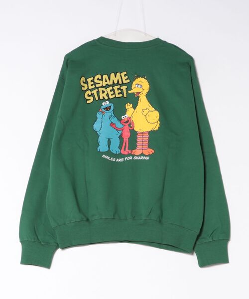 SESAME STREET(セサミストリート)の「【SESAME STREET/セサミストリート】かすれプリントトレーナー(スウェット・レディース・カラフル/オフホワイト/チャコールグレー/ダークグリーン・MEDIUM/LARGE/X-LARGE)」の7枚目の写真