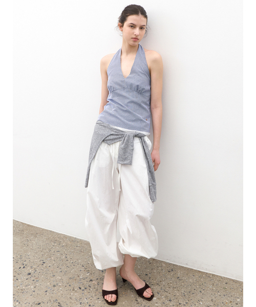 ATELIER NAIN(アトリエナイン)の「TINY CHECK HALTER TOP (BL-4427)(シャツ/ブラウス・レディース・コバルトブルー・SMALL/MEDIUM)」の2枚目の写真