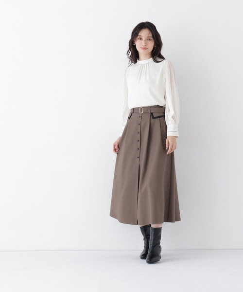 NATURAL BEAUTY BASIC(ナチュラルビューティーベーシック)の「トレンチディティールスカート(スカート・レディース・ダークブラウン/ベージュ/チャコールグレー・SMALL/MEDIUM)」の20枚目の写真
