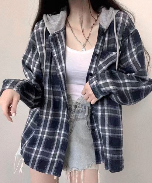 Riff(リフ)の「フード付きチェックシャツ(シャツ/ブラウス・レディース・ネイビー/ブラック・FREE)」の2枚目の写真