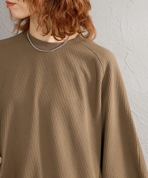 +phenix（プラスフェニックス）の「【WEB先行予約】[＋phenix/プラスフェニックス] 別注 ワッフル ロングスリーブTシャツ（Tシャツ/カットソー・メンズ・ブラウン/サックスブルー/ホワイト/ブラック・M/L）」の5枚目の写真