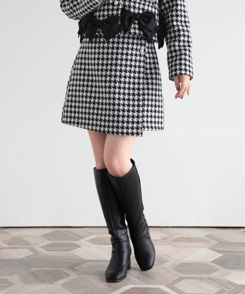 Fit more（フィットモア）の「パールボタン千鳥格子ラップスカート（スカート・レディース・ブルー/ブラウン/ブラック・S/M）」の8枚目の写真