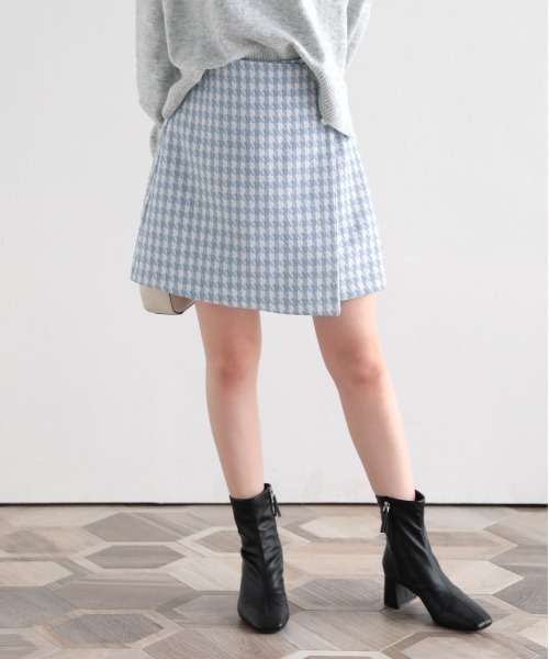 Fit more（フィットモア）の「パールボタン千鳥格子ラップスカート（スカート・レディース・ブルー/ブラウン/ブラック・S/M）」の12枚目の写真
