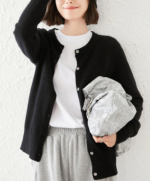 DRESS PLUS（ドレスプラス）の「クルーネックベーシックニットカーディガン（カーディガン/ボレロ・レディース・ベージュ/グレー/ブラック・フリー）」の16枚目の写真