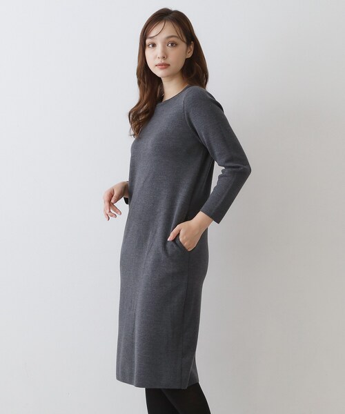 DRESSTERIOR(ドレステリア)の「ファーカラーニットワンピース(ワンピース・レディース・ブラック/グレー系その他・36/38)」の6枚目の写真