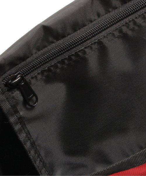 BREEZE（ブリーズ）の「アクティブショルダーバッグ（ショルダーバッグ・キッズ・ブラック/カモフラージュ/レッド・SMALL/MEDIUM）」の7枚目の写真