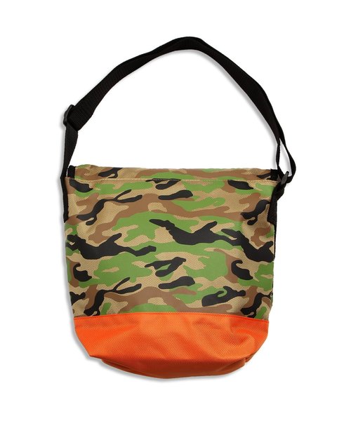 BREEZE（ブリーズ）の「アクティブショルダーバッグ（ショルダーバッグ・キッズ・ブラック/カモフラージュ/レッド・SMALL/MEDIUM）」の15枚目の写真
