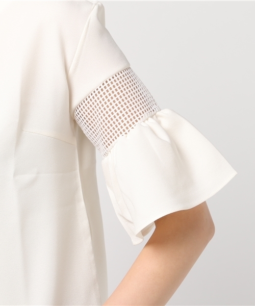 REAL CUBE（リアルキューブ）の「REAL CUBE メッシュフレアスリーブブラウス（シャツ/ブラウス・レディース・ブラック/カーキ/オフホワイト/ネイビー・38）」の10枚目の写真