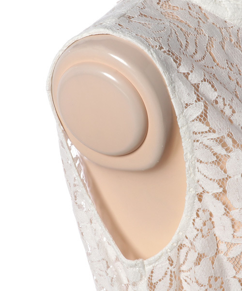 MOUSSY（マウジー）の「M BELTED LACE N/S TOPS（タンクトップ・レディース・ブラック/キャメル/ターコイズブルー/オフホワイト・FREE）」の7枚目の写真