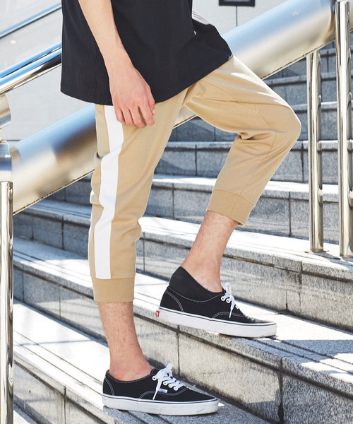 Rocky Monroe（ロッキーモンロー）の「ポンチクロップドジョガーパンツ（スウェットパンツ・メンズ・ブラック/カーキ/グレー/ホワイト/ネイビー/チャコール/グレー系その他/ベージュ/ブラック系その他/ブルー系その他/ホワイト系その他/グレー系その他2/ベージュ系その他/ブラック系その他2/グレー系その他3/グレー系その他4/ブルー系その他2/ホワイト系その他2・L/M/LL）」の13枚目の写真