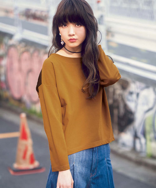 GeeRA(ジーラ)の「バックリボンレースプルオーバー(Tシャツ/カットソー・レディース・ホワイト系その他/ブルー系その他/キャメル/ボルドー・MEDIUM/LARGE/X-LARGE/SMALL)」の1枚目の写真