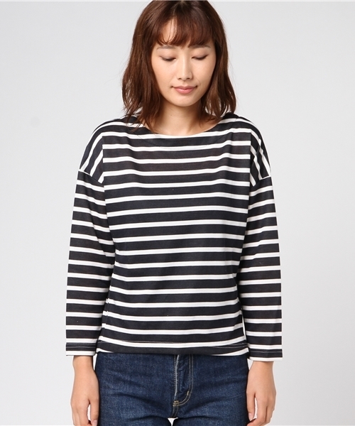 GeeRA(ジーラ)の「バックリボンレースプルオーバー(Tシャツ/カットソー・レディース・ホワイト系その他/ブルー系その他/キャメル/ボルドー・MEDIUM/LARGE/X-LARGE/SMALL)」の6枚目の写真
