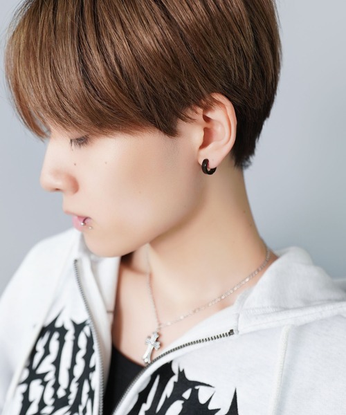 SPINNS（スピンズ）の「【累計販売数2.5万】ミニフープイヤリング/シンプル/ユニセックス対応/落ちにくい・痛くなりにくい設計（イヤリング・メンズ・ブラック/ゴールド/シルバー/シルバー系その他/ブラック系その他/ゴールド系その他・ONESIZE）」の18枚目の写真