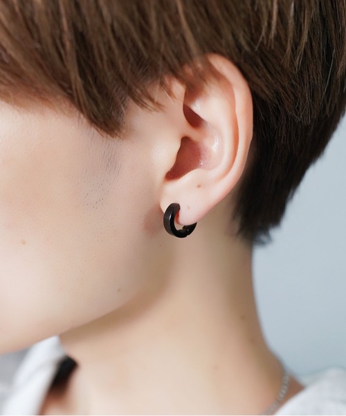 SPINNS（スピンズ）の「【累計販売数2.5万】ミニフープイヤリング/シンプル/ユニセックス対応/落ちにくい・痛くなりにくい設計（イヤリング・メンズ・ブラック/ゴールド/シルバー/シルバー系その他/ブラック系その他/ゴールド系その他・ONESIZE）」の15枚目の写真