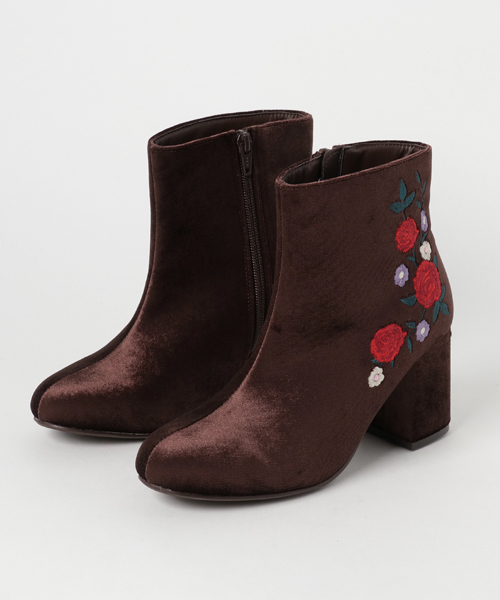 WEGO（ウィゴー）の「WEGO/刺繍ベロアブーツ（ブーツ・レディース・ブラック/ブラウン・LARGE/MEDIUM）」の8枚目の写真