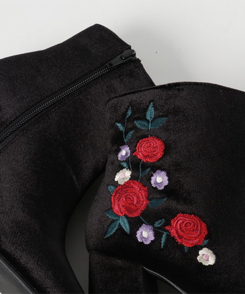 WEGO（ウィゴー）の「WEGO/刺繍ベロアブーツ（ブーツ・レディース・ブラック/ブラウン・LARGE/MEDIUM）」の6枚目の写真