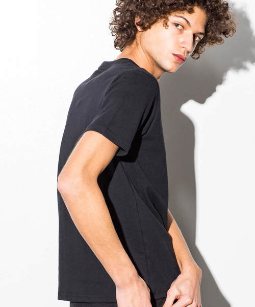 NUMBER (N)INE DENIM（ナンバーナインデニム）の「NUMBER (N)INE DENIM(ナンバーナインデニム)ポイントロゴプリントTシャツ（Tシャツ/カットソー・メンズ・ブラック/ホワイト/ピンク/グレー・SMALL/LARGE/X-LARGE/MEDIUM）」の6枚目の写真