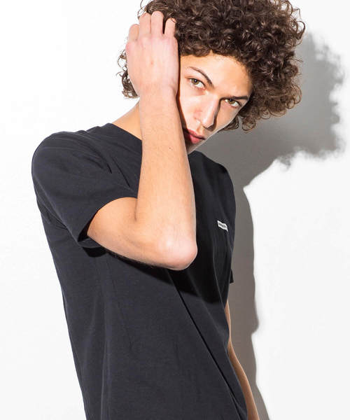 NUMBER (N)INE DENIM（ナンバーナインデニム）の「NUMBER (N)INE DENIM(ナンバーナインデニム)ポイントロゴプリントTシャツ（Tシャツ/カットソー・メンズ・ブラック/ホワイト/ピンク/グレー・SMALL/LARGE/X-LARGE/MEDIUM）」の9枚目の写真