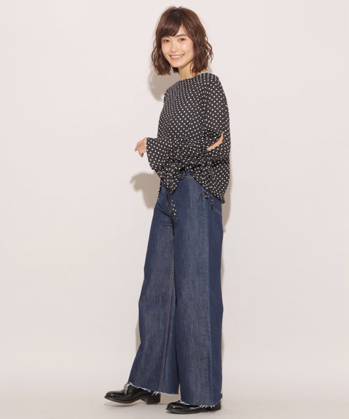 apres jour(アプレジュール)の「ドット袖リボンブラウス【ZOZOTOWN限定アイテム】(シャツ/ブラウス・レディース・ブラック/オフホワイト・フリー)」の5枚目の写真