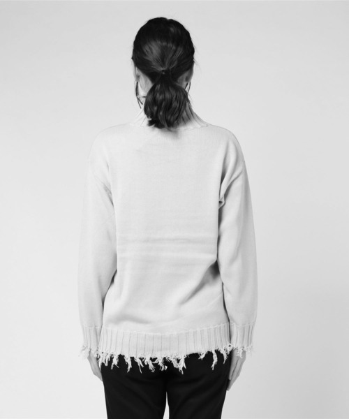 And A（アンドエー）の「And A アンドエー / ダメージ加工ハイネックプルオーバーニット セーター（ニット/セーター・レディース・オフホワイト/ブラウン/ブラック・38）」の5枚目の写真