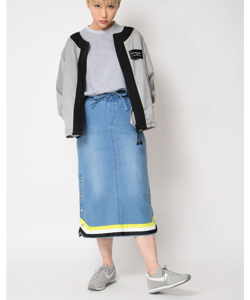 SUPERTHANKS（スーパーサンクス）の「3ラインテープデニムタイトスカート（デニムスカート・レディース・ライトブルー/ブラック/ブルー・SMALL/MEDIUM）」の11枚目の写真