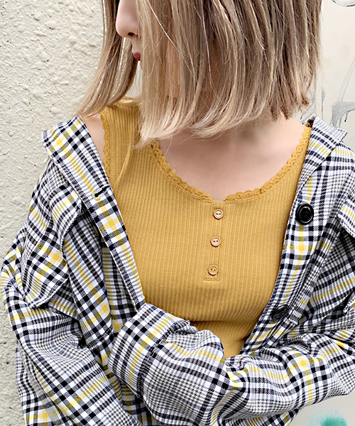 apres jour（アプレジュール）の「ヘンリーネックリブタンク【ZOZOTOWN限定アイテム】（タンクトップ・レディース・イエロー/ブルー/オフホワイト/ブラック・フリー）」の4枚目の写真