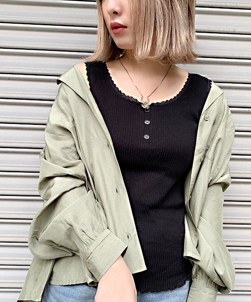 apres jour（アプレジュール）の「ヘンリーネックリブタンク【ZOZOTOWN限定アイテム】（タンクトップ・レディース・イエロー/ブルー/オフホワイト/ブラック・フリー）」の7枚目の写真