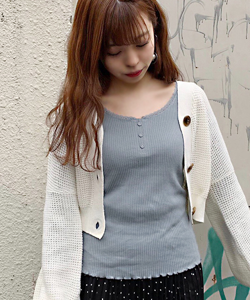 apres jour（アプレジュール）の「ヘンリーネックリブタンク【ZOZOTOWN限定アイテム】（タンクトップ・レディース・イエロー/ブルー/オフホワイト/ブラック・フリー）」の11枚目の写真