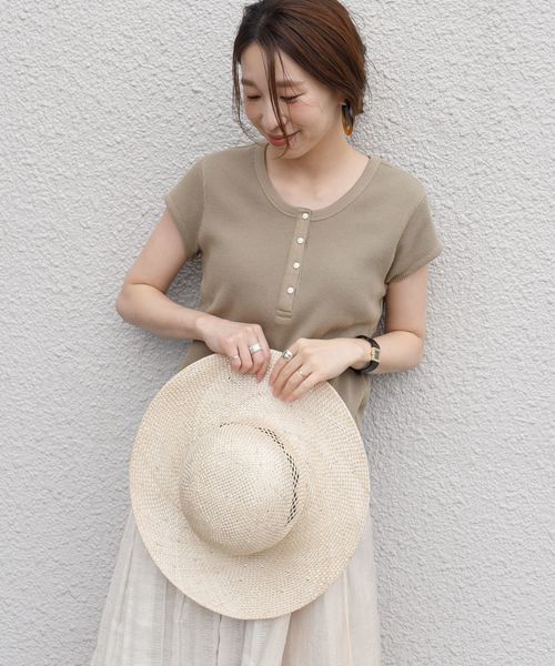 SHIPS(シップス)の「ワッフルヘンリーネックプルオーバー◇(Tシャツ/カットソー・レディース・ブラック/ブラウン/ライトグリーン・ONE SIZE)」の3枚目の写真