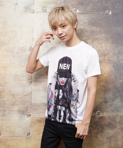 おしゃれスタ(オシャレスタ)の「モノトーンガールズフォトプリントクルーネックTシャツ(KU)(Tシャツ/カットソー・メンズ・A/B/C/D・M/L)」の13枚目の写真