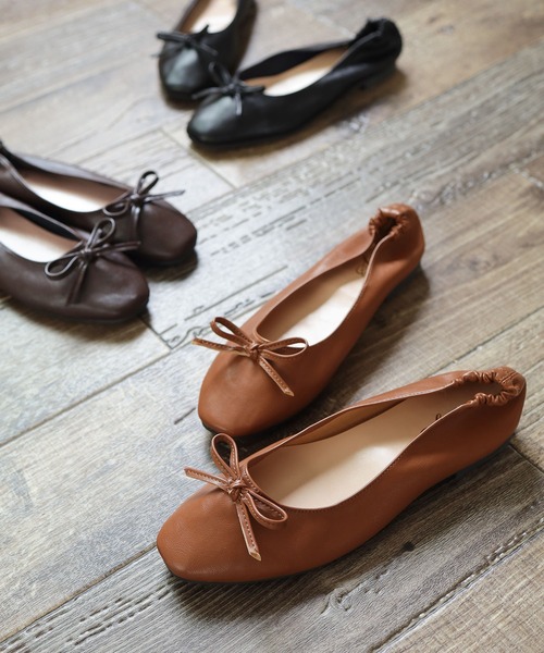 SESTO(セスト)の「柔らかギャザースクエアトゥバレエシューズパンプス(バレエシューズ・レディース・ホワイト/ブラック/ダークブラウン/シルバー/ゴールド/キャメル/レオパード/グレイッシュベージュ・22.5cm/23.5cm/24.5cm/25.5cm/23.0cm/24.0cm/22.0cm)」の5枚目の写真