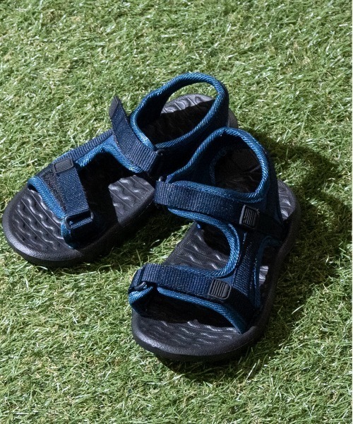 JOHN'S CLOSET（ジョンズクローゼット）の「【7】キッズ ストラップサンダル（サンダル・キッズ・ブラック/ネイビー/ベージュ/レッド/ブラウン/カーキ・16cm/17cm/18cm/19cm/20cm/22cm/21cm）」の5枚目の写真