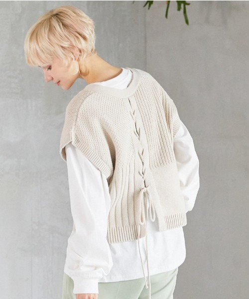 archives(アルシーヴ)の「ニットベストロンTセット(Tシャツ/カットソー・レディース・ベージュ/ブルー/アイボリー/カーキ・MEDIUM)」の2枚目の写真