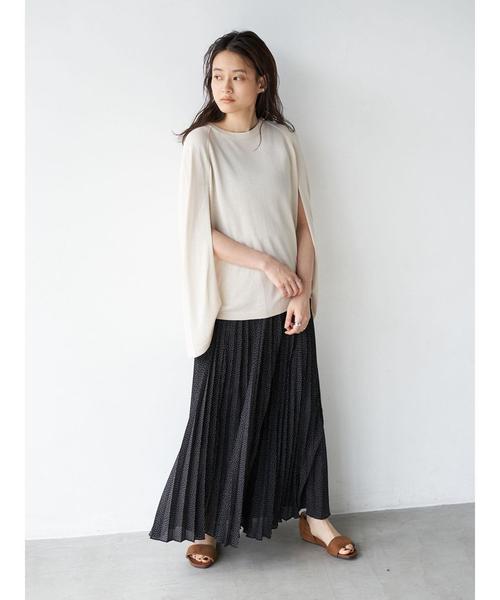 AMERICAN HOLIC（アメリカンホリック）の「マント風ニットプルオーバー ＊（ニット/セーター・レディース・ブラック/ネイビー/モカ/グレイッシュベージュ・M/L）」の22枚目の写真