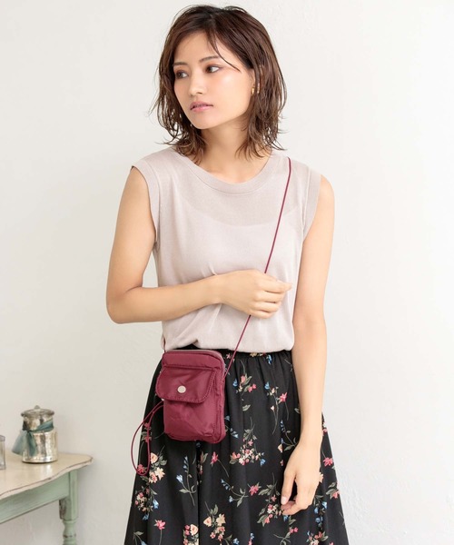 Edit Sheen（エディットシーン）の「ポケットデザインナイロンスマホショルダー（ショルダーバッグ・レディース・ブラック/オフホワイト/ボルドー・FREE）」の3枚目の写真