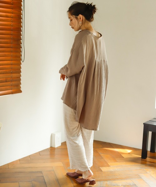 Auntie Rosa Holiday（アンティローザホリデー）の「【Holiday】バンドカラーダブルガーゼルーズシャツ（シャツ/ブラウス・レディース・ブラック/パープル/グリーン/モカ/ナチュラル/バーガンディー・FREE）」の18枚目の写真