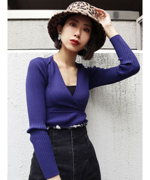 EMODA(エモダ)の「スウィッチングタイトニット(ニット/セーター・レディース・ブラック/パープル/ブラウン/マスタード・FREE)」の7枚目の写真