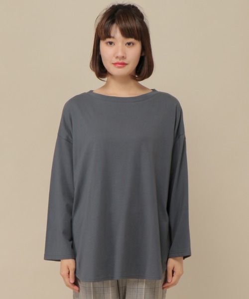 ikka（イッカ）の「制菌加工ボートネックTシャツ（Tシャツ/カットソー・レディース・チャコールグレー/スカイブルー/オフホワイト・M/L）」の12枚目の写真