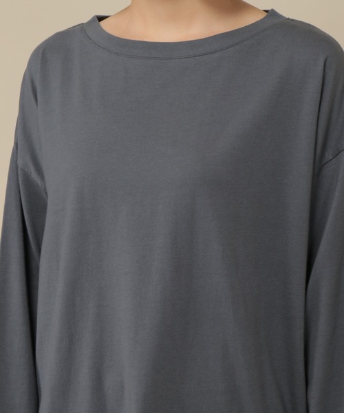 ikka（イッカ）の「制菌加工ボートネックTシャツ（Tシャツ/カットソー・レディース・チャコールグレー/スカイブルー/オフホワイト・M/L）」の9枚目の写真