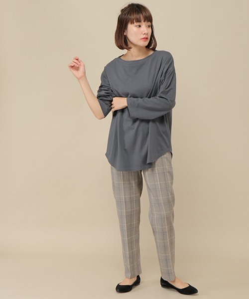 ikka（イッカ）の「制菌加工ボートネックTシャツ（Tシャツ/カットソー・レディース・チャコールグレー/スカイブルー/オフホワイト・M/L）」の13枚目の写真