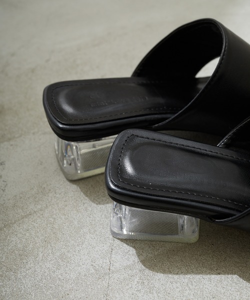 Birthday room（バースデイルーム）の「3.5cmヒール クリア スクエアトゥ トング サンダル（サンダル・レディース・ホワイト/ブラック・24.5/23.5）」の6枚目の写真