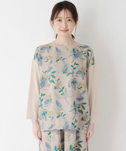 smart pink(スマートピンク)の「◆【手洗い可】フラワープリント切り替えプルオーバー(ニット/セーター・レディース・ベージュ系その他3/ライトグリーン系・88)」の4枚目の写真