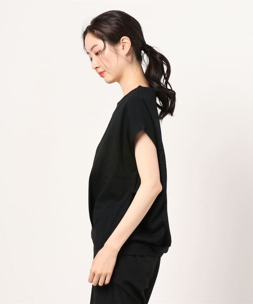 GAP(ギャップ)の「カジュアル ルーズフィット ドロップショルダー トップス(Tシャツ/カットソー・レディース・ブラック/ミント/その他/グレー・XXS/L/M/S/XL/XS)」の9枚目の写真