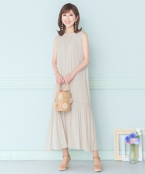 Prima Scherrer（プリマシェレル）の「ワンピース パウダーサテン ギャザーデザイン Prima Scherrer（ワンピース・レディース・ミント/ドット/グレイッシュベージュ・F）」の2枚目の写真