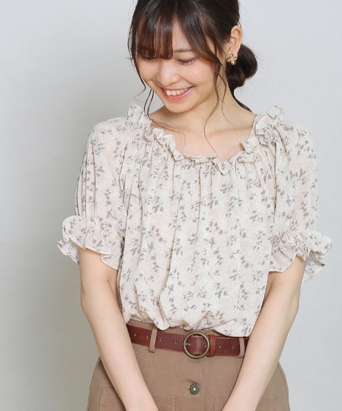 Crisp yours(クリスプユアーズ)の「【WEB限定】フラワーフリルパフブラウス(シャツ/ブラウス・レディース・アイボリー/ピンクベージュ・FREE)」の7枚目の写真