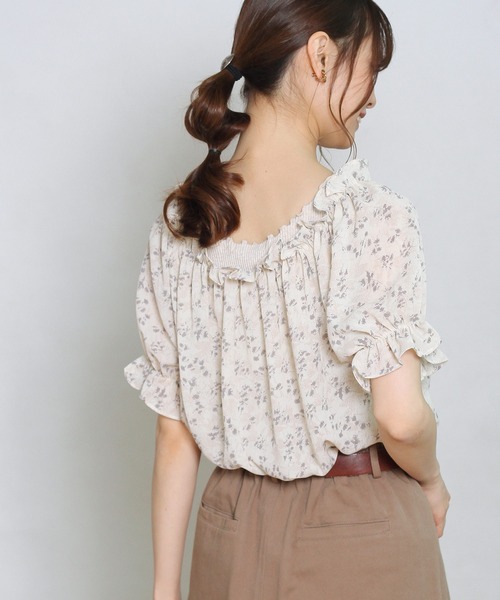 Crisp yours(クリスプユアーズ)の「【WEB限定】フラワーフリルパフブラウス(シャツ/ブラウス・レディース・アイボリー/ピンクベージュ・FREE)」の21枚目の写真