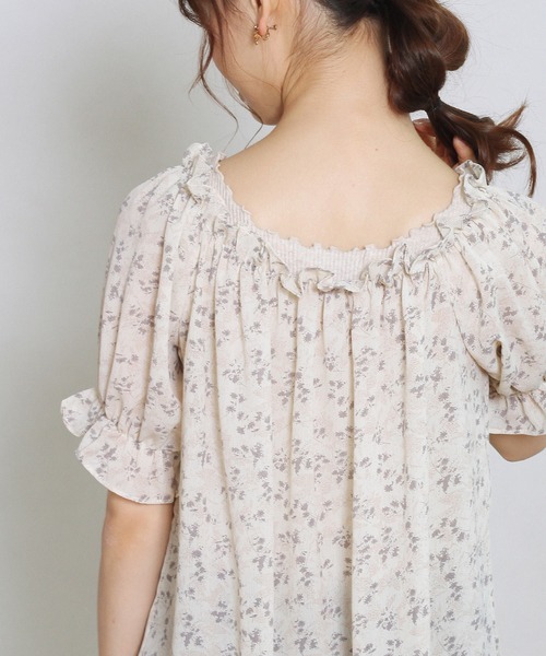 Crisp yours(クリスプユアーズ)の「【WEB限定】フラワーフリルパフブラウス(シャツ/ブラウス・レディース・アイボリー/ピンクベージュ・FREE)」の13枚目の写真