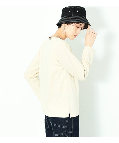 Lee(リー)の「Lee/リー ボートネック カットソー(Tシャツ/カットソー・レディース・ホワイト/ブラック/ベージュ/グリーン系その他/パープル系その他・SMALL/MEDIUM)」の22枚目の写真